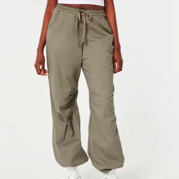 Hollister Pants - Hollister Adjustable Rise Parachute Baggy Pants Army Green Large